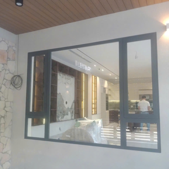 Vách ngăn nhôm kính cường lực